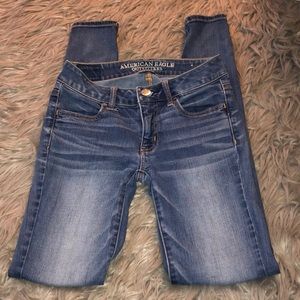 juniors medium washed jean